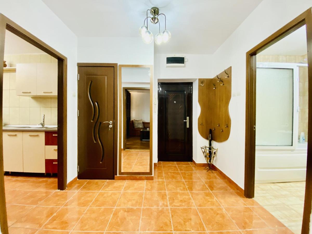Central & Comfortable Studio Targoviste Buitenkant foto
