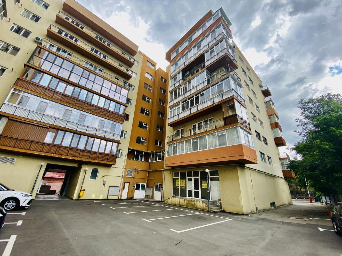 Central & Comfortable Studio Targoviste Buitenkant foto