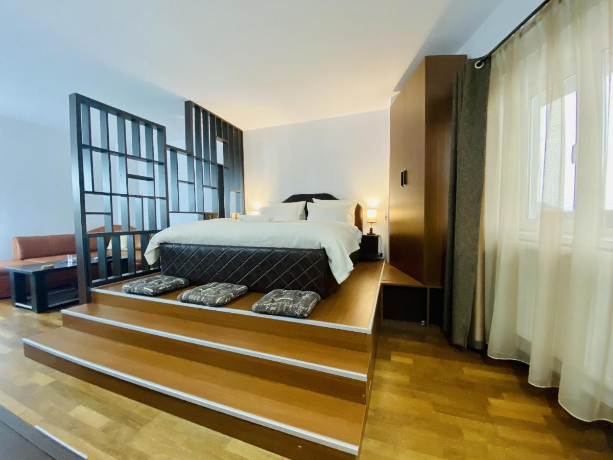 Central & Comfortable Studio Targoviste Buitenkant foto